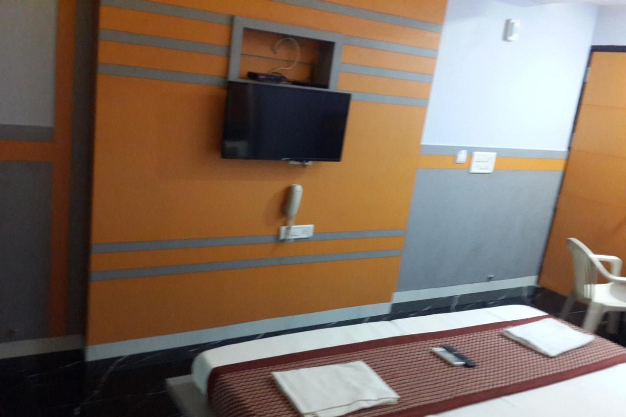 Oyo 86669 Arnav Residency Hotel New Delhi Exterior photo