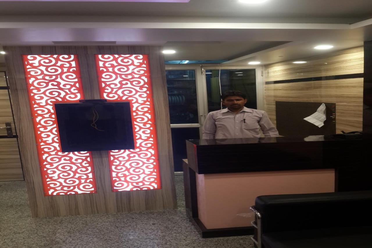 Oyo 86669 Arnav Residency Hotel New Delhi Exterior photo
